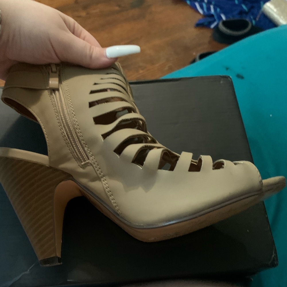 charles albert heels